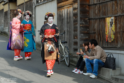 Kimono Maiko, Ninenzaka, Higashiyama, Kyoto, Japan Photo