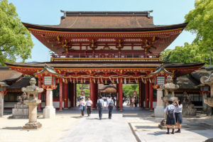 Dazaifu Tenmangū (太宰府天満宮) in Dazaifu, Fukuoka Prefecture, is a shrine popular with students who visit in order to pray for successful studies.